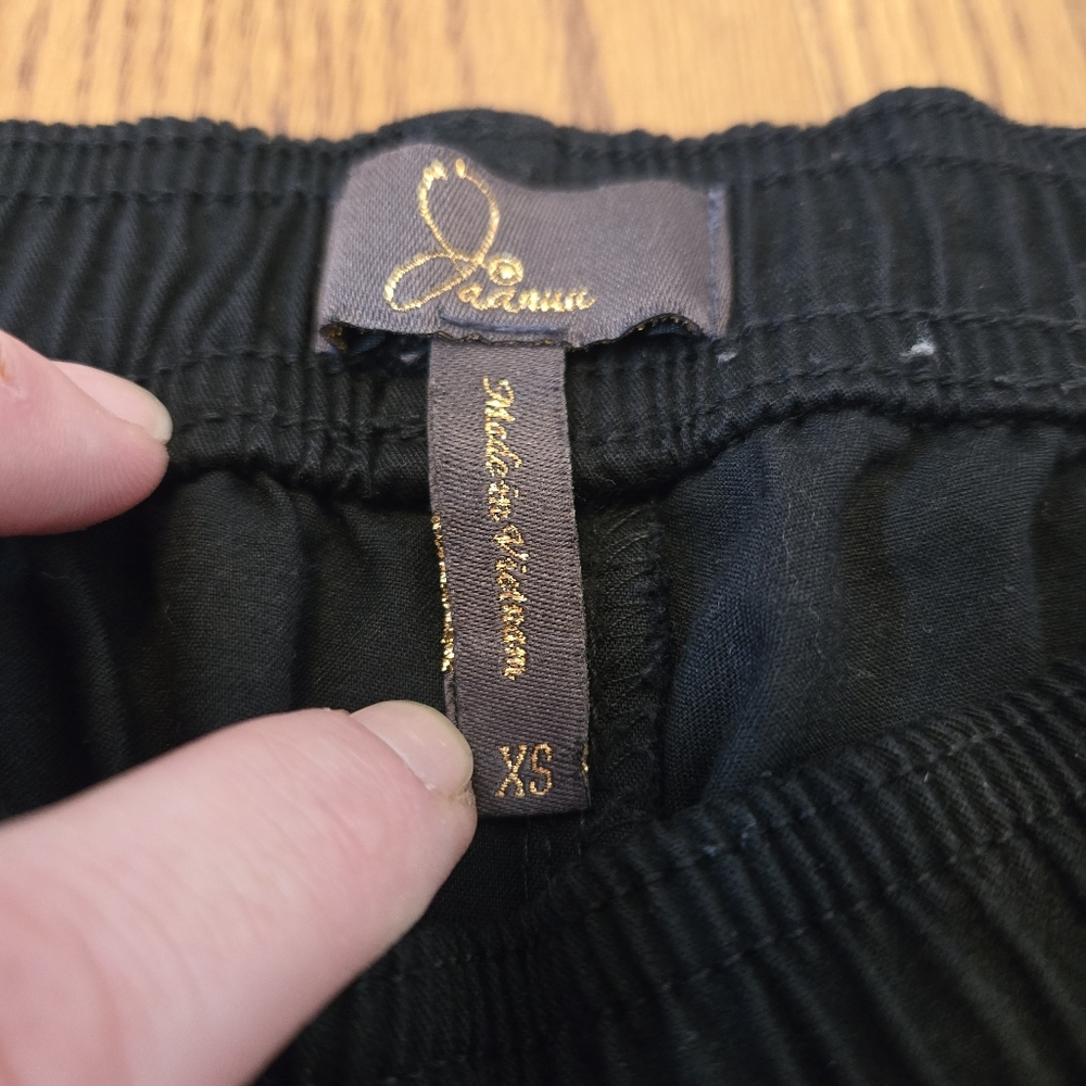 Jaanuu Black Scrub Moto Pants Gold Zippers Pockets Esthetician Nurse Scrubs XS - Picture 2 of 11